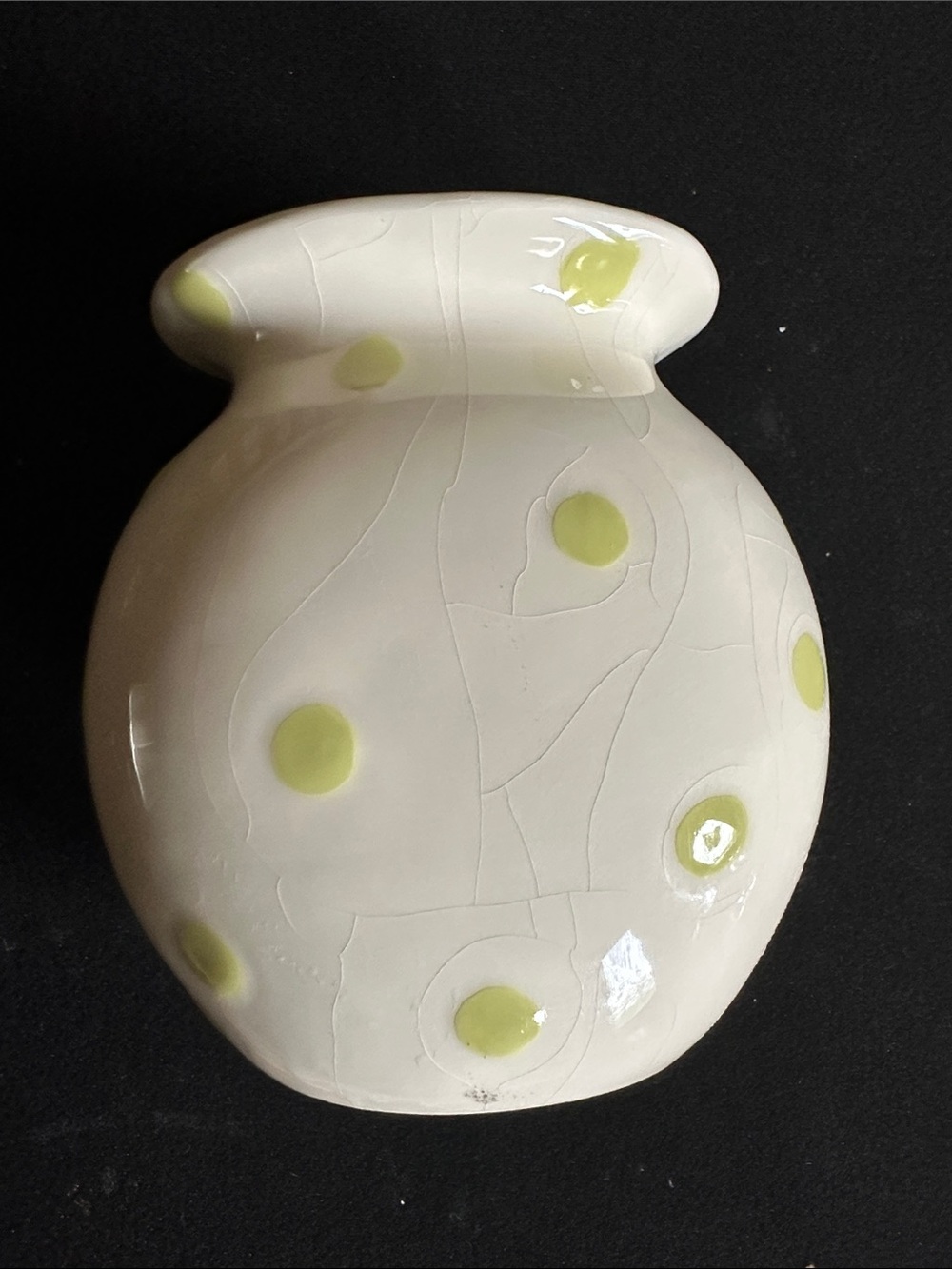 Pottery Barn Cream Ceramic Vase with Lime Dot Detail. Vintage - Picture 4 of 6